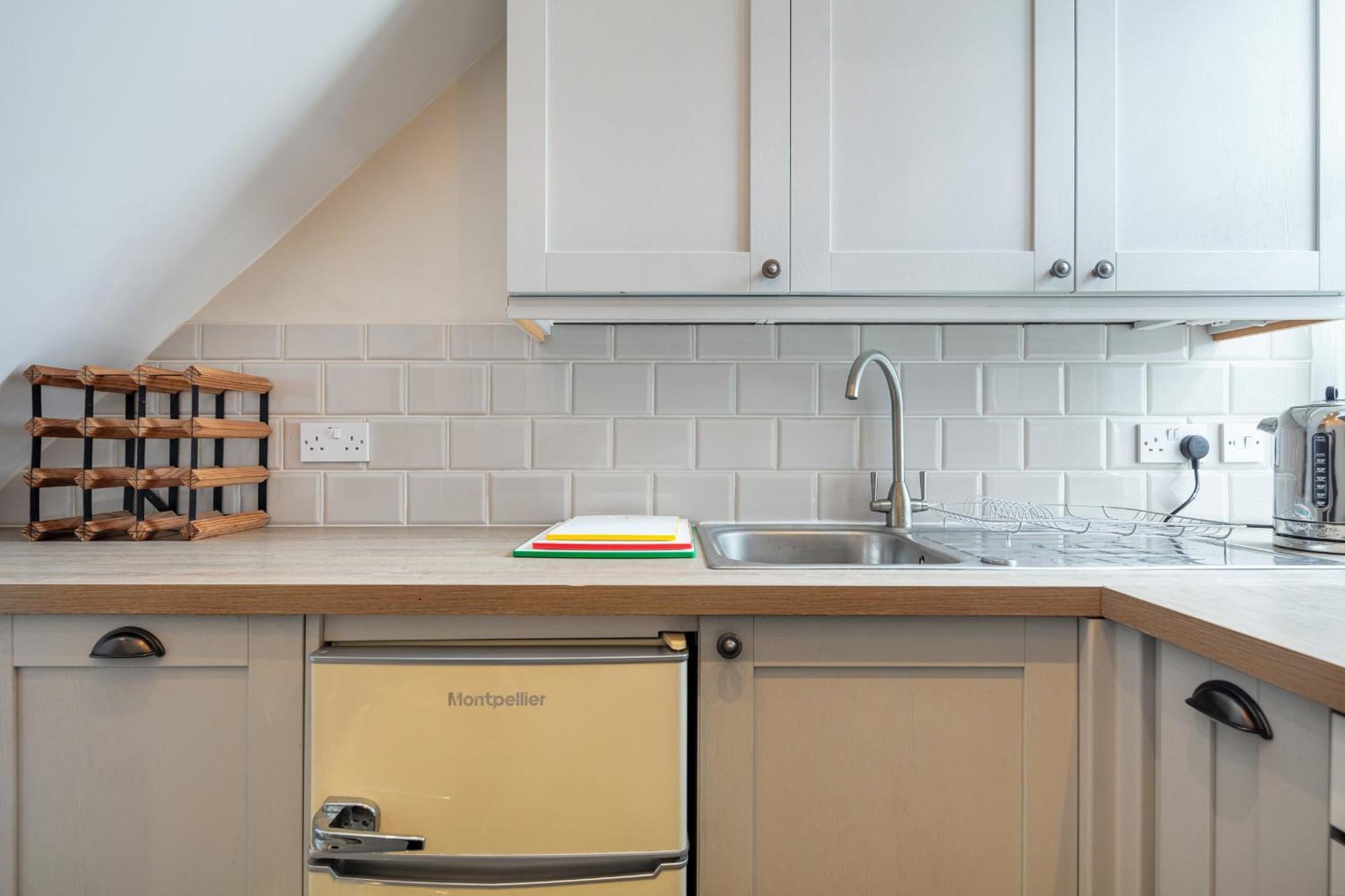 5A - Bright And Airy 2 Bedroom Apartment - Close To Central ロンドン エクステリア 写真